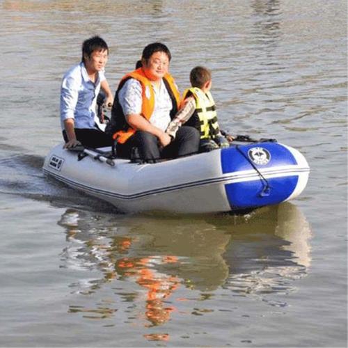 长坡镇公园游玩充气漂流船